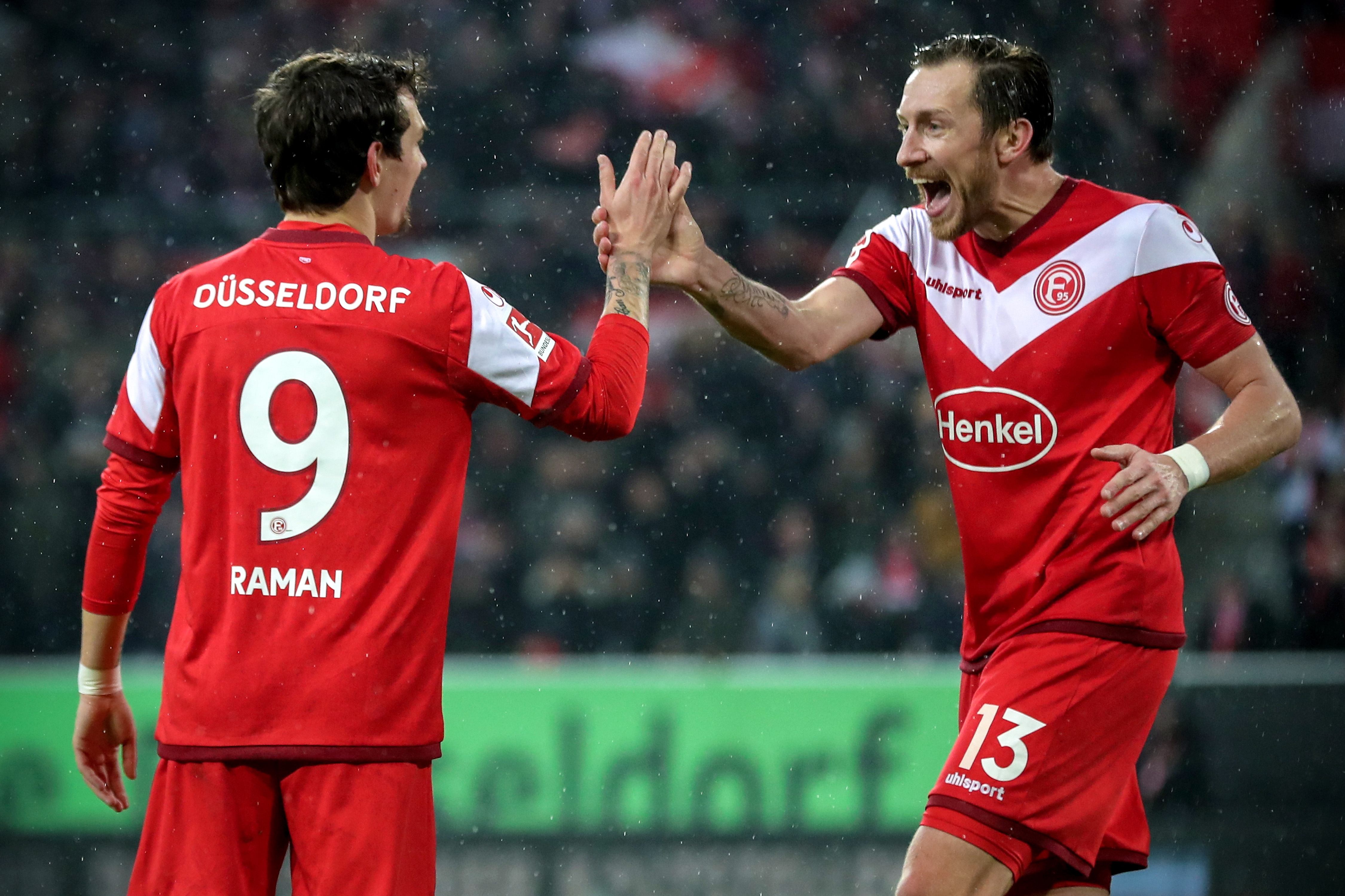 包含法国杯赛前再迎强敌，夏洛特黄蜂手感冰凉，主帅态度：态度坚定，身体对抗强度拉满的词条