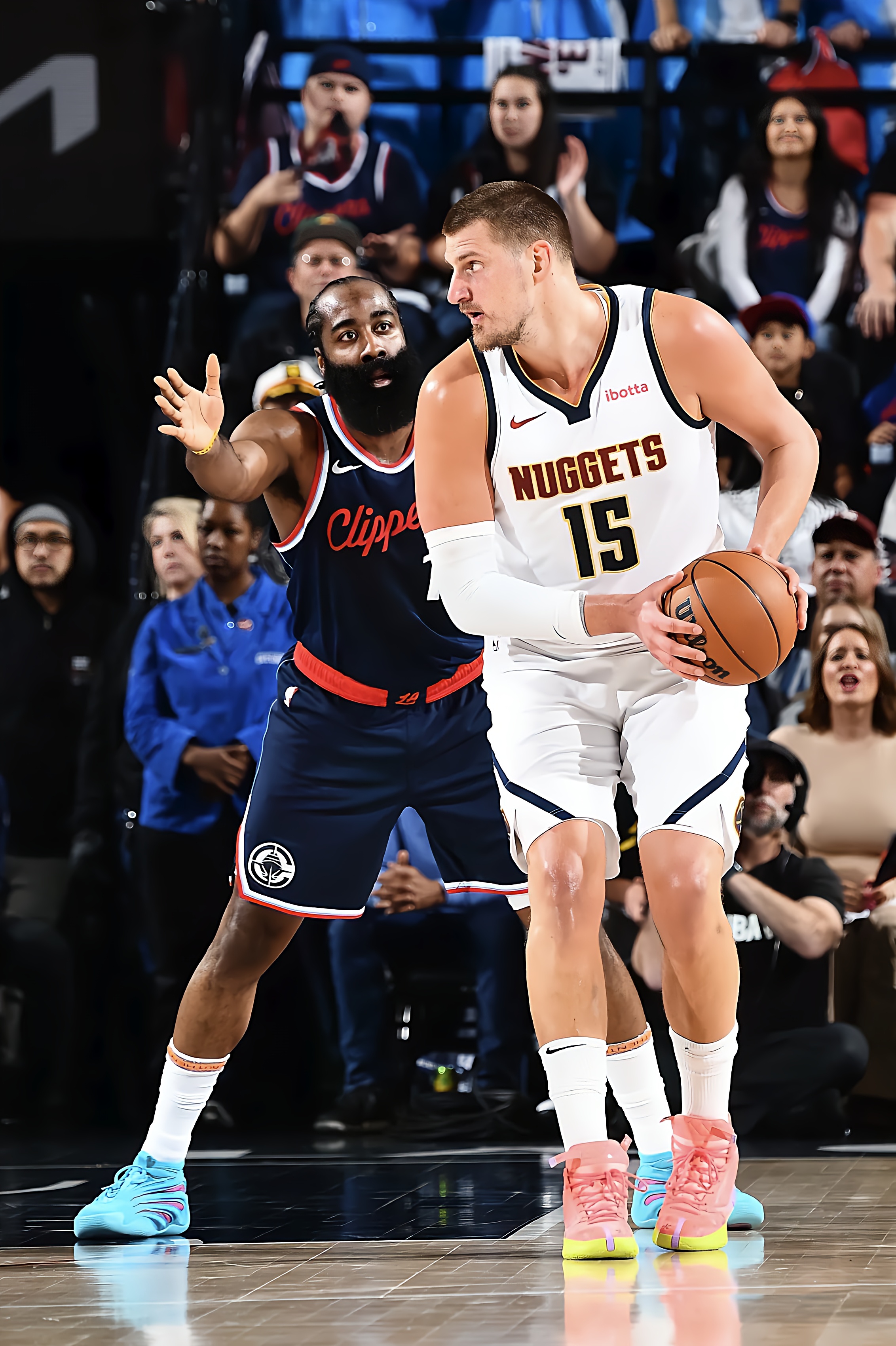 赛后NBA常规赛传出新动向，迈阿密热火主帅复盘，管理层表态：气氛紧张，年轻球员得到机会的简单介绍