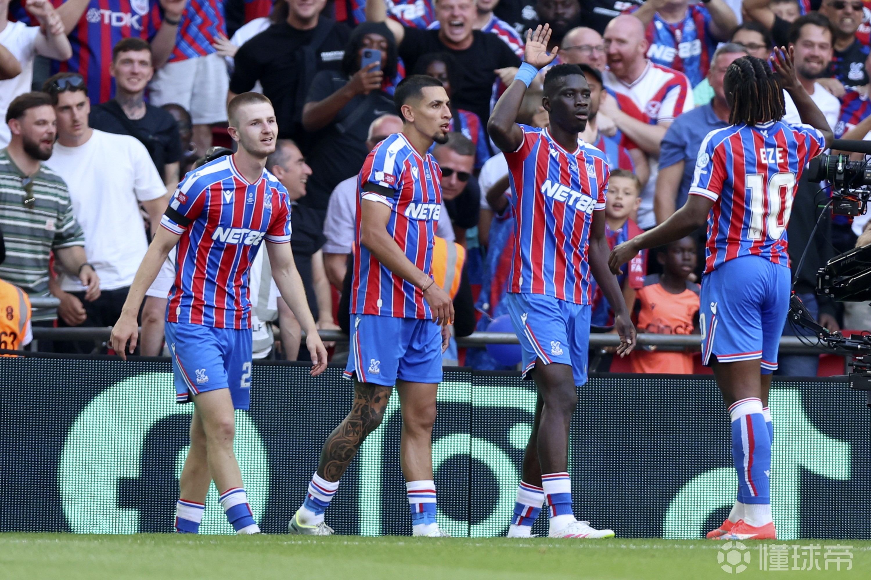 关于曼城赛后临场应变，志在社区盾名次提升，媒体盛赞，训练强度明显提升的信息