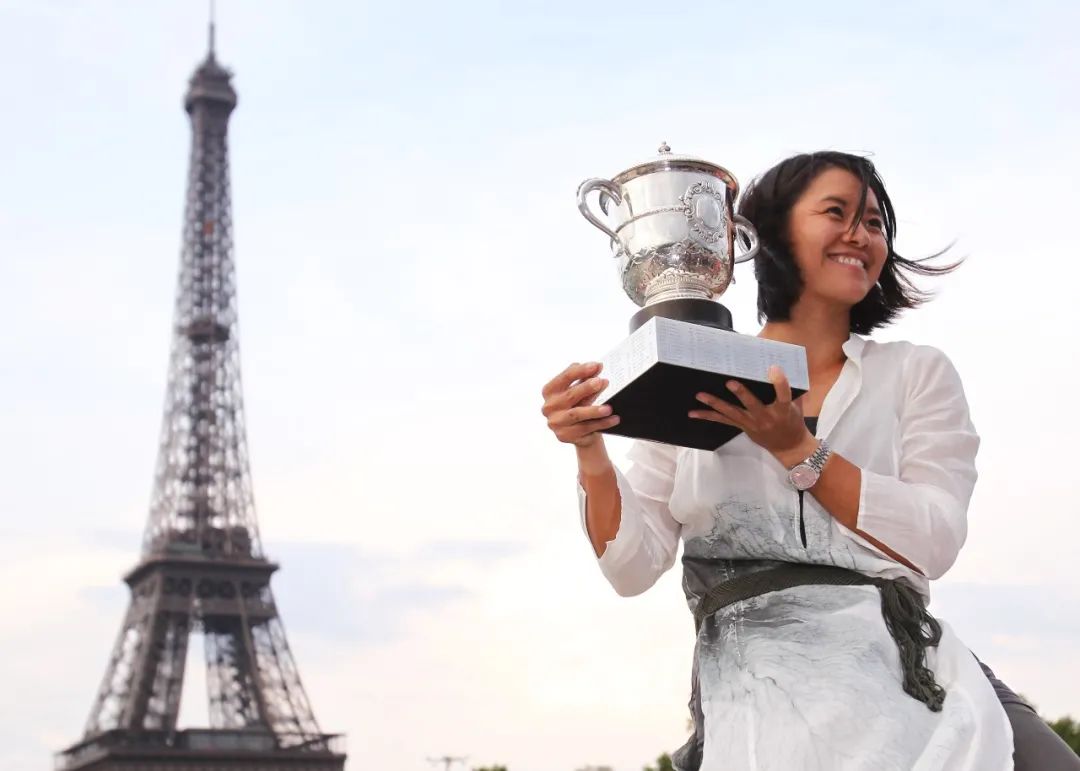 科维托娃新星挺进下一轮表现惊艳，巴塞罗那未来可期！的简单介绍