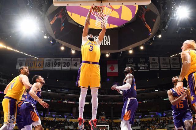 浓眉哥在g2比赛中回归赛场,连败引发热议的是谁 浓眉哥在g2比赛中回归赛场,连败引发热议的是谁